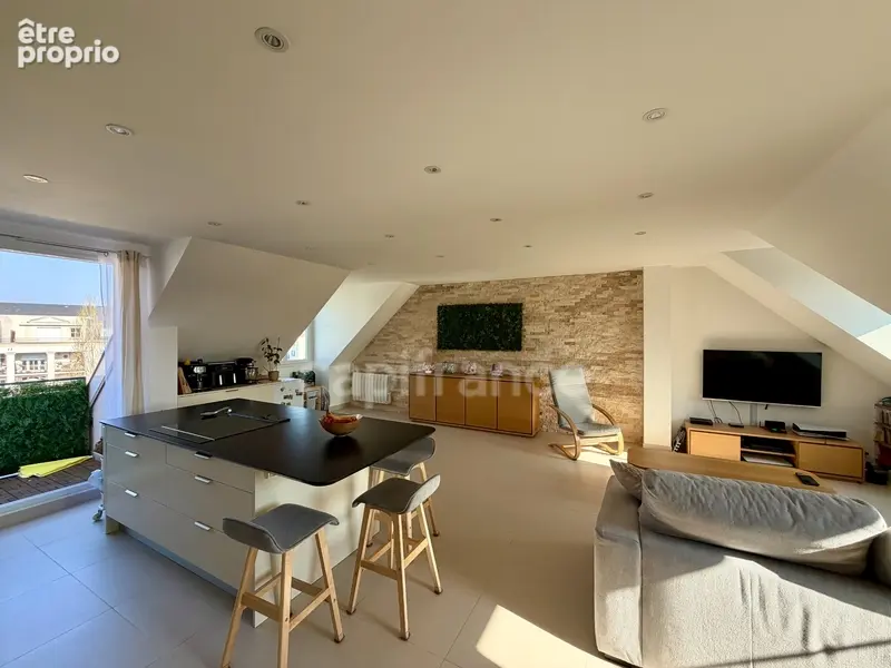 Appartement 5 pièces 110 m² avec balcon et vue sur la marina – Dernier étage à Port-Cergy - photo 2