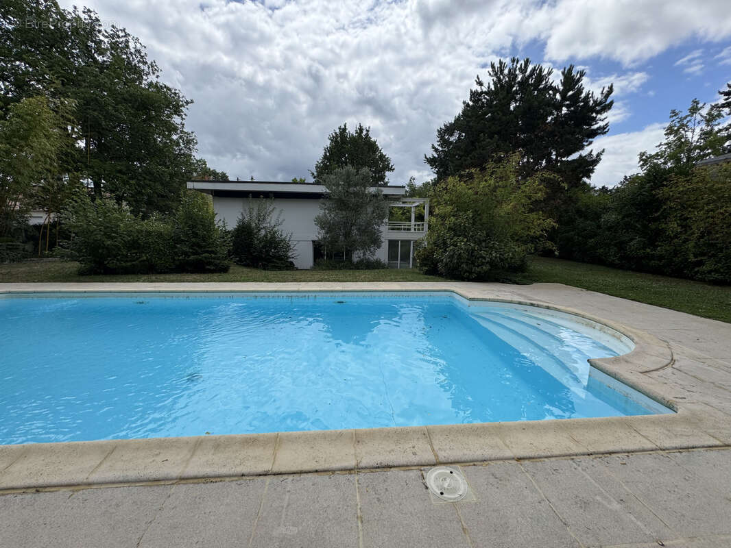 Maison à LA ROCHETTE