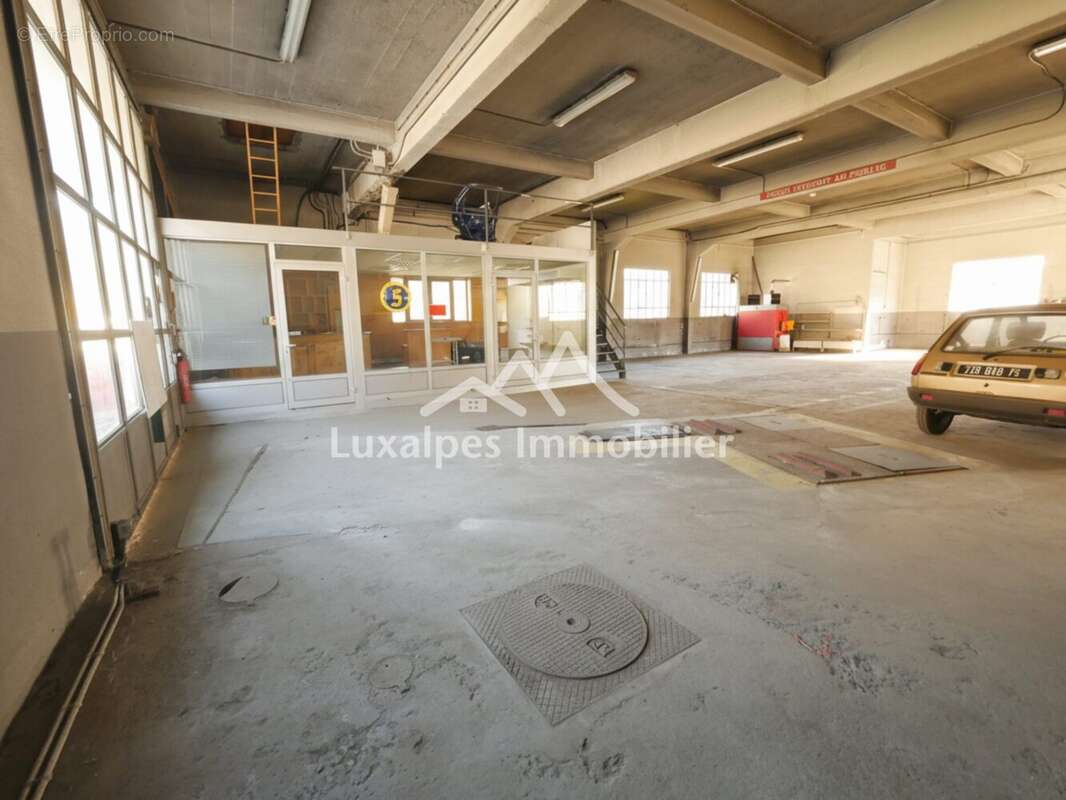 Commerce à LE GRAND-BORNAND