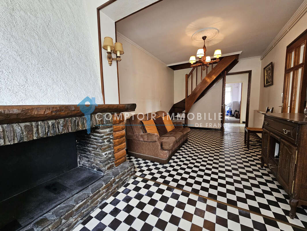 A vendre - 31110 Salles et Pratviel- Maison T6 de 130 m2 avec grand Cellier - photo 4