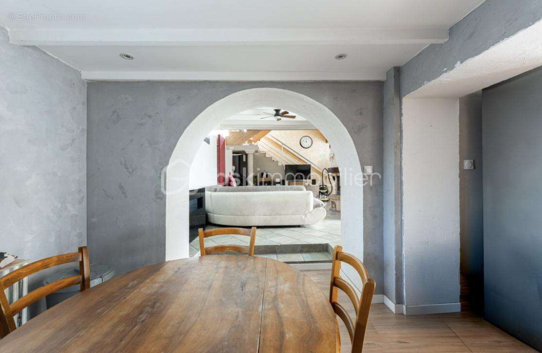 Maison à BIZONNES