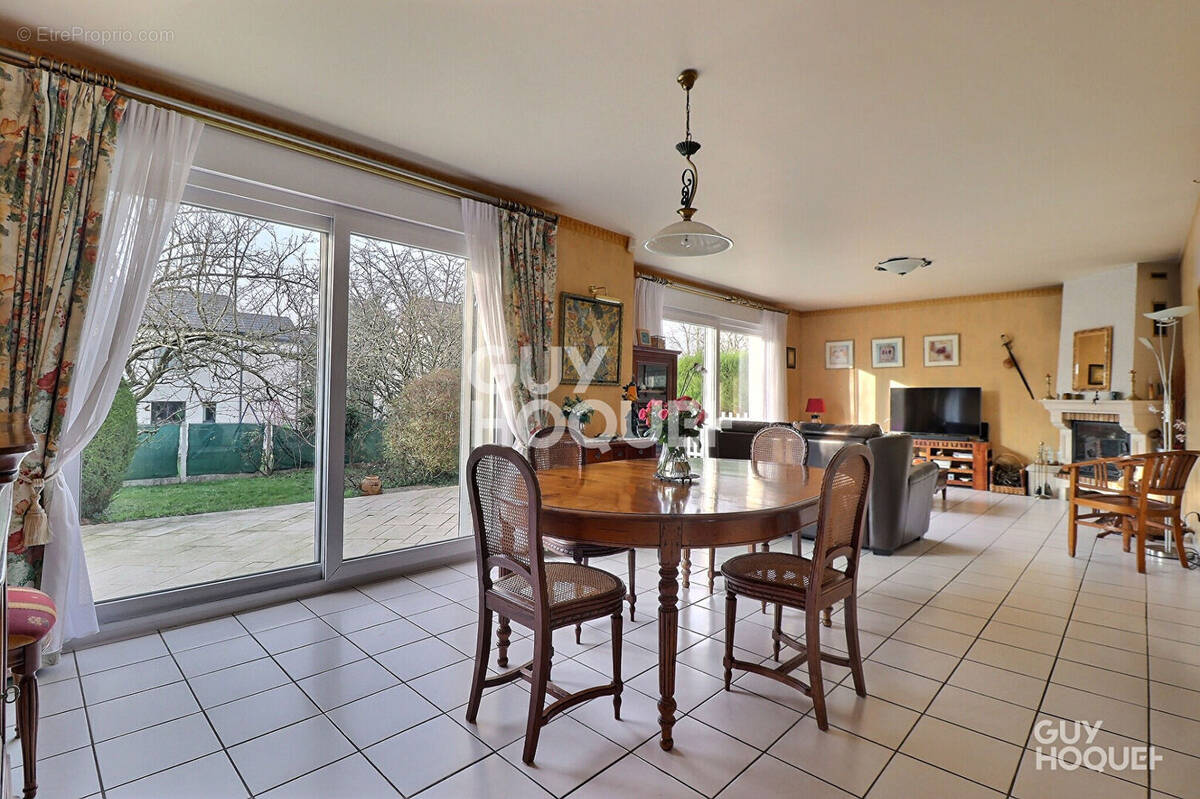 Maison à SAINT-MICHEL-SUR-ORGE