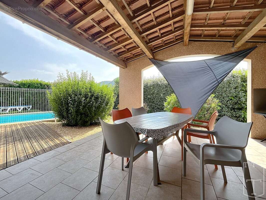 Maison à VALLON-PONT-D&#039;ARC