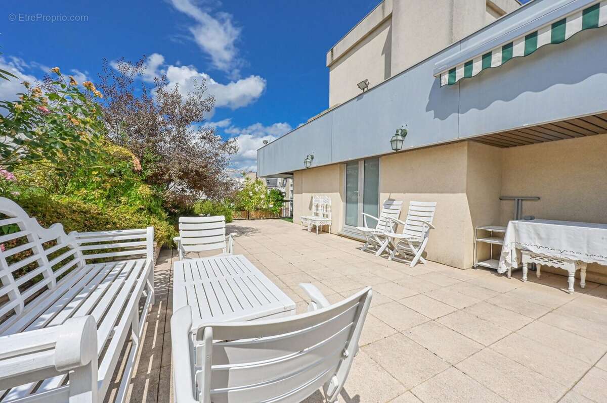 Appartement à PARIS-12E