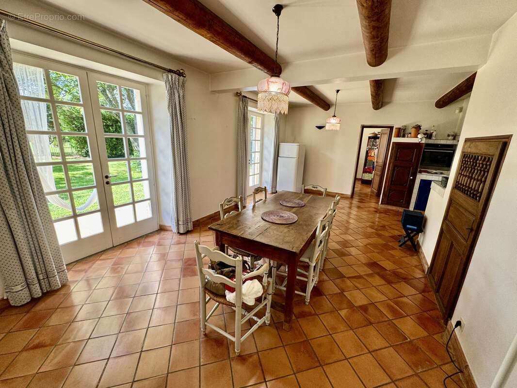 Maison à PIOLENC