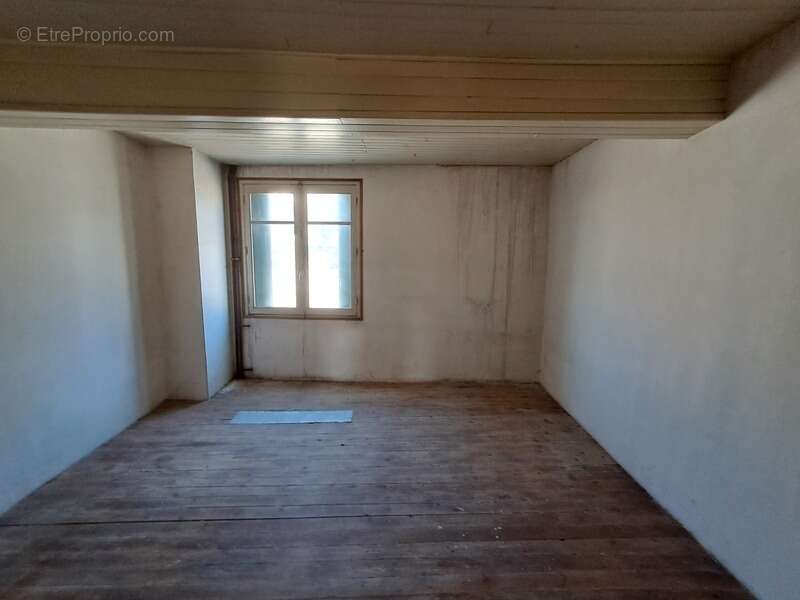 Maison à VILLASAVARY