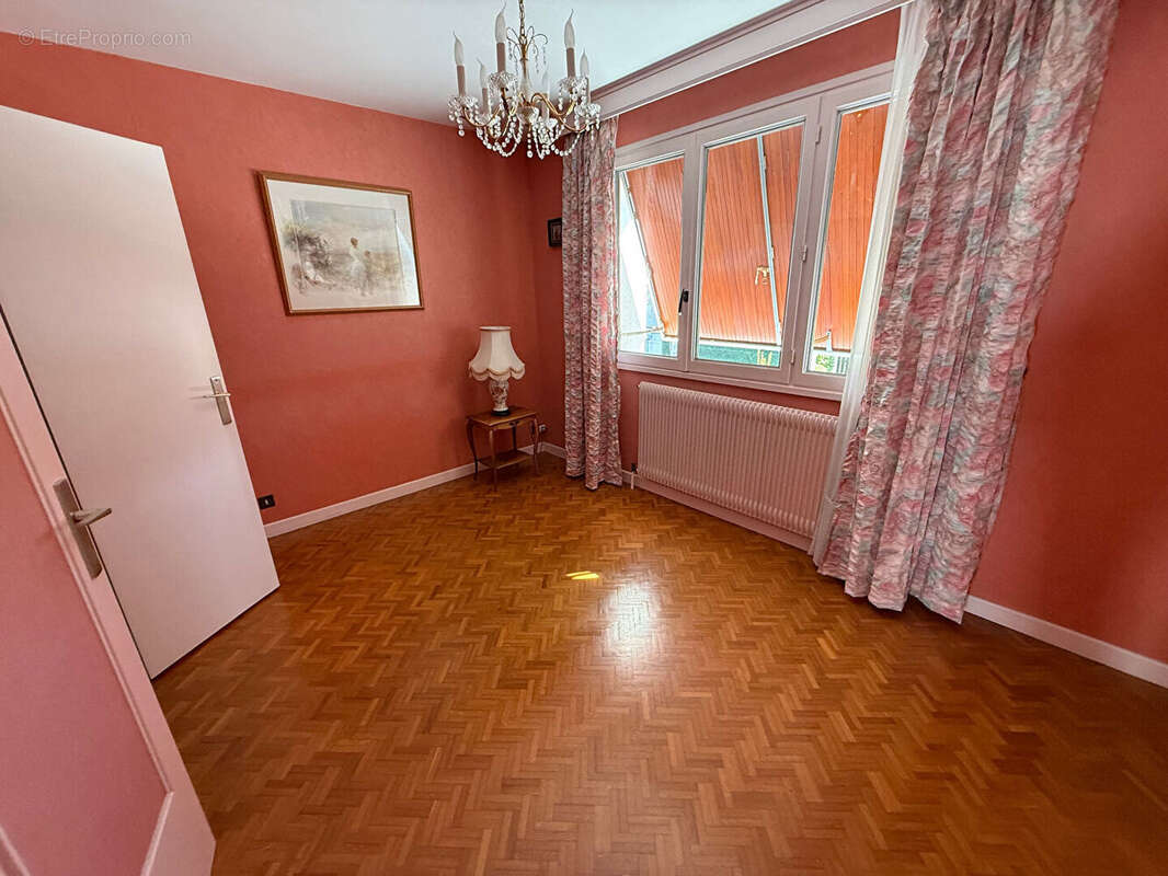 Maison 5 pièce(s) 98 m² Riorges - photo 11