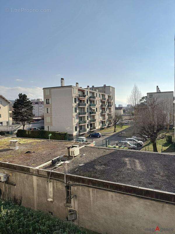 Appartement à ECHIROLLES