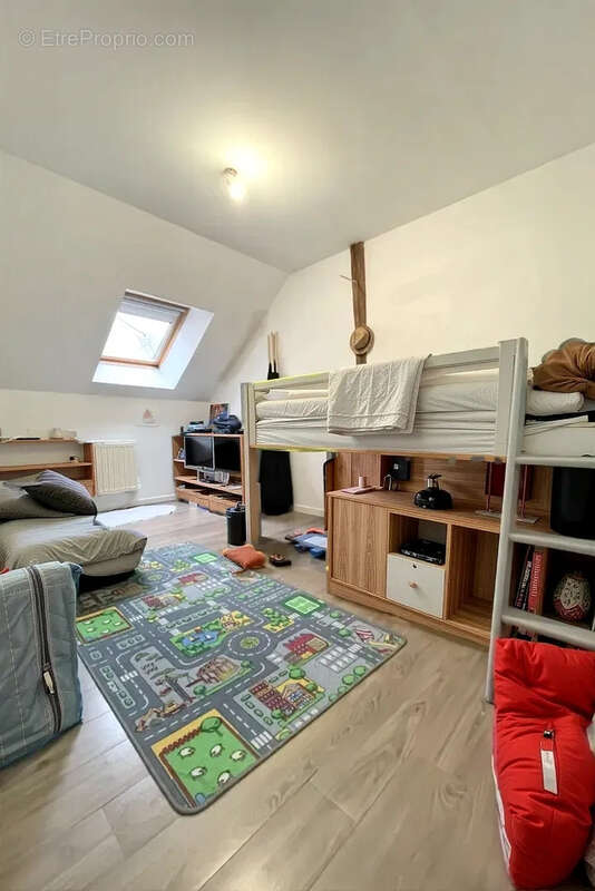 Maison à DAMMARTIN-SUR-TIGEAUX