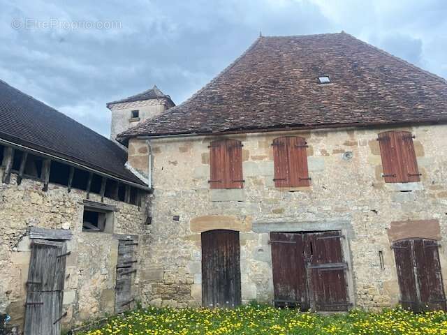 Maison à LA CHAPELLE-AUX-SAINTS