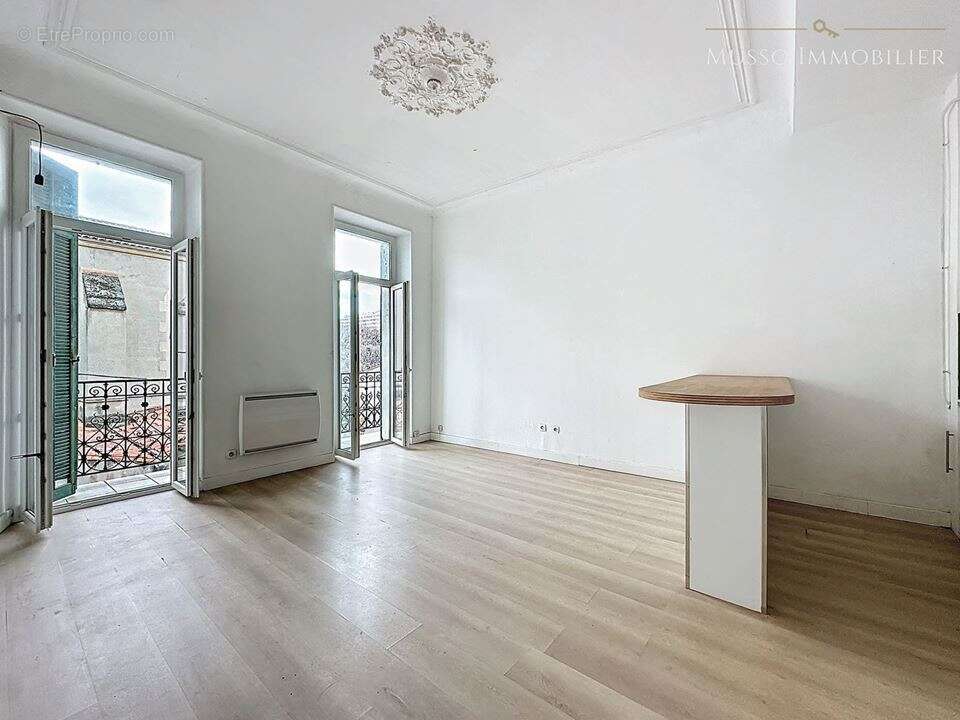 Appartement à MARSEILLE-15E