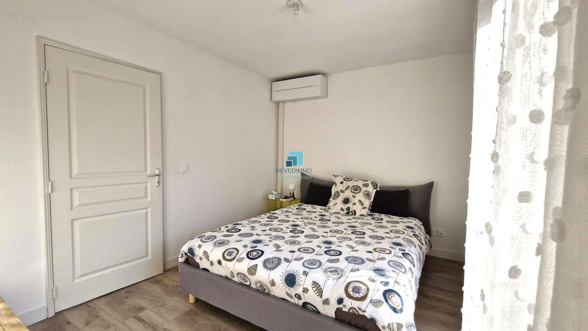 Maison à ROQUEBRUNE-SUR-ARGENS