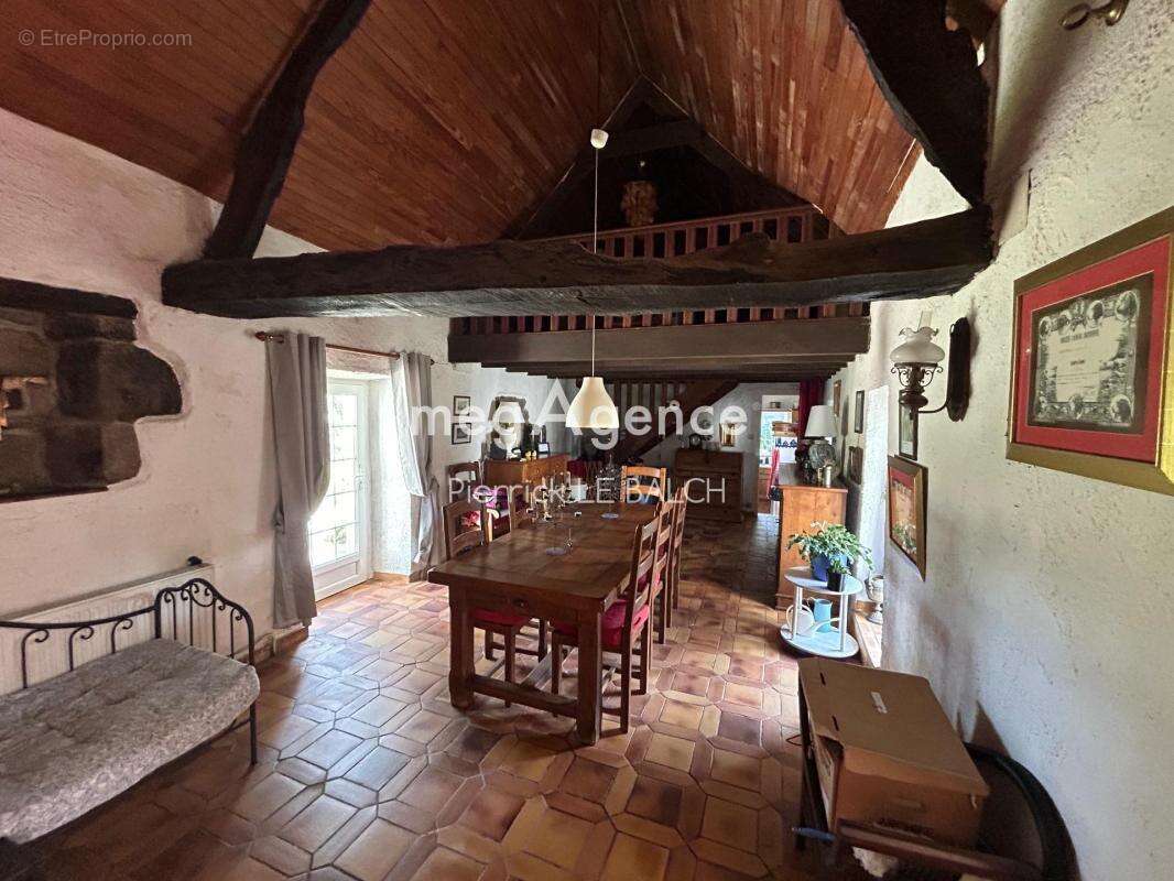 Maison à LE VIEUX-MARCHE