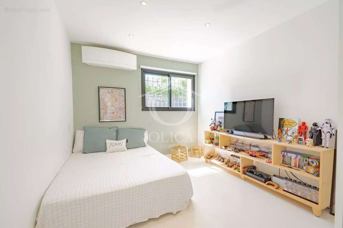 Maison à VILLENEUVE-LOUBET