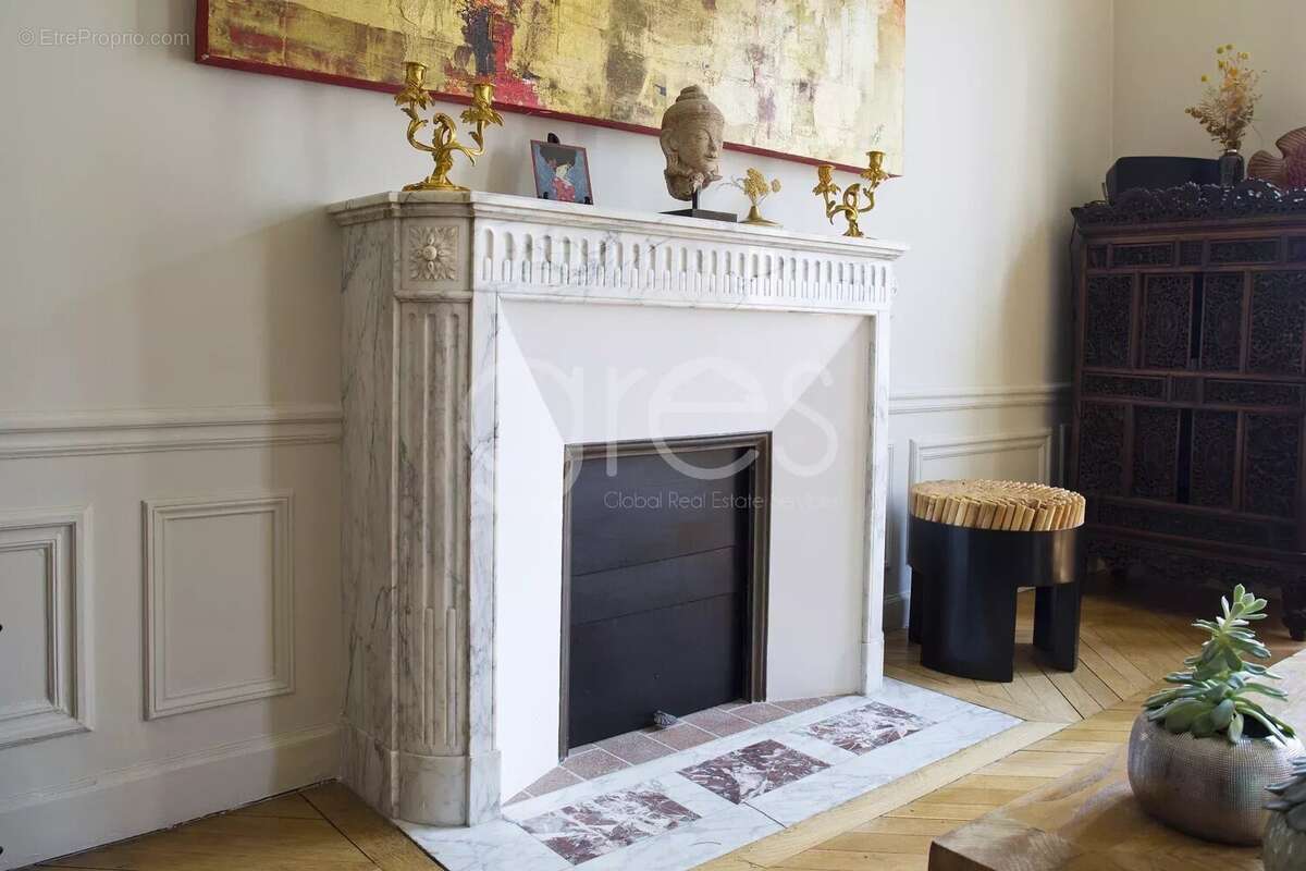 75007 suffren / tour eiffel. vente appartement haussmannien familial 3 chambres. - photo 6