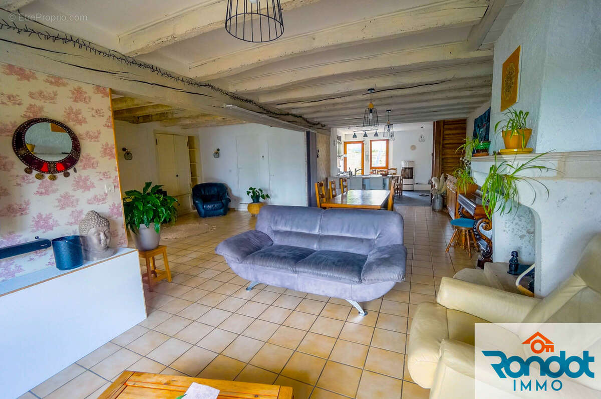 Maison à BOURBERAIN