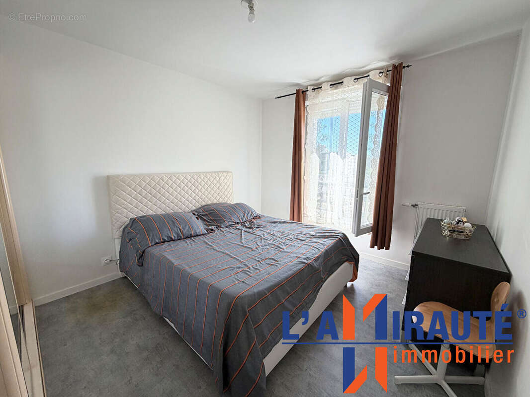 Appartement à SARTROUVILLE