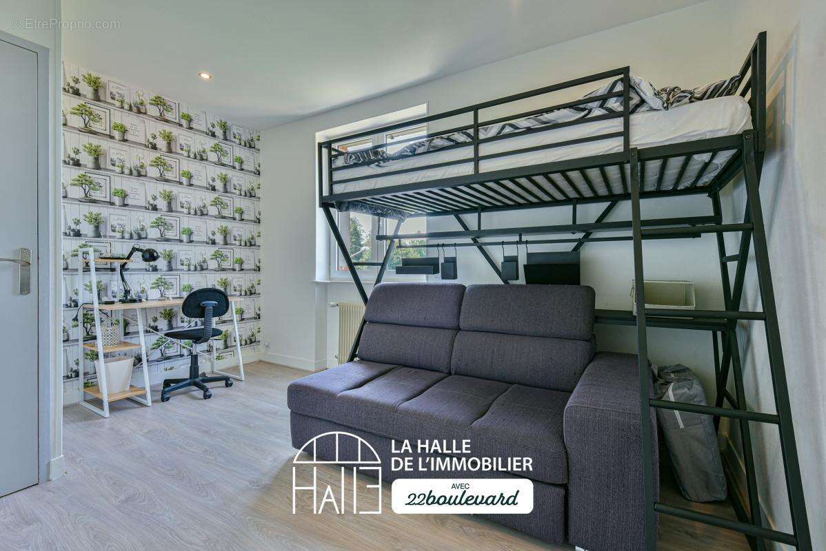 Maison 143 m² à Le Palais-Sur-Vienne  - photo 7