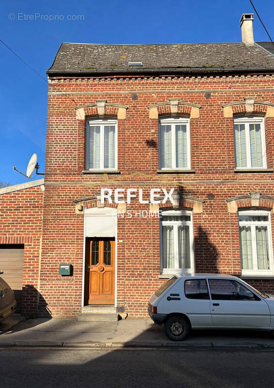 Maison à MAILLY-MAILLET