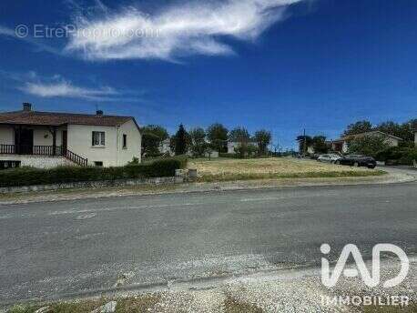 Terrain 450 m² à Cancon  - photo 2
