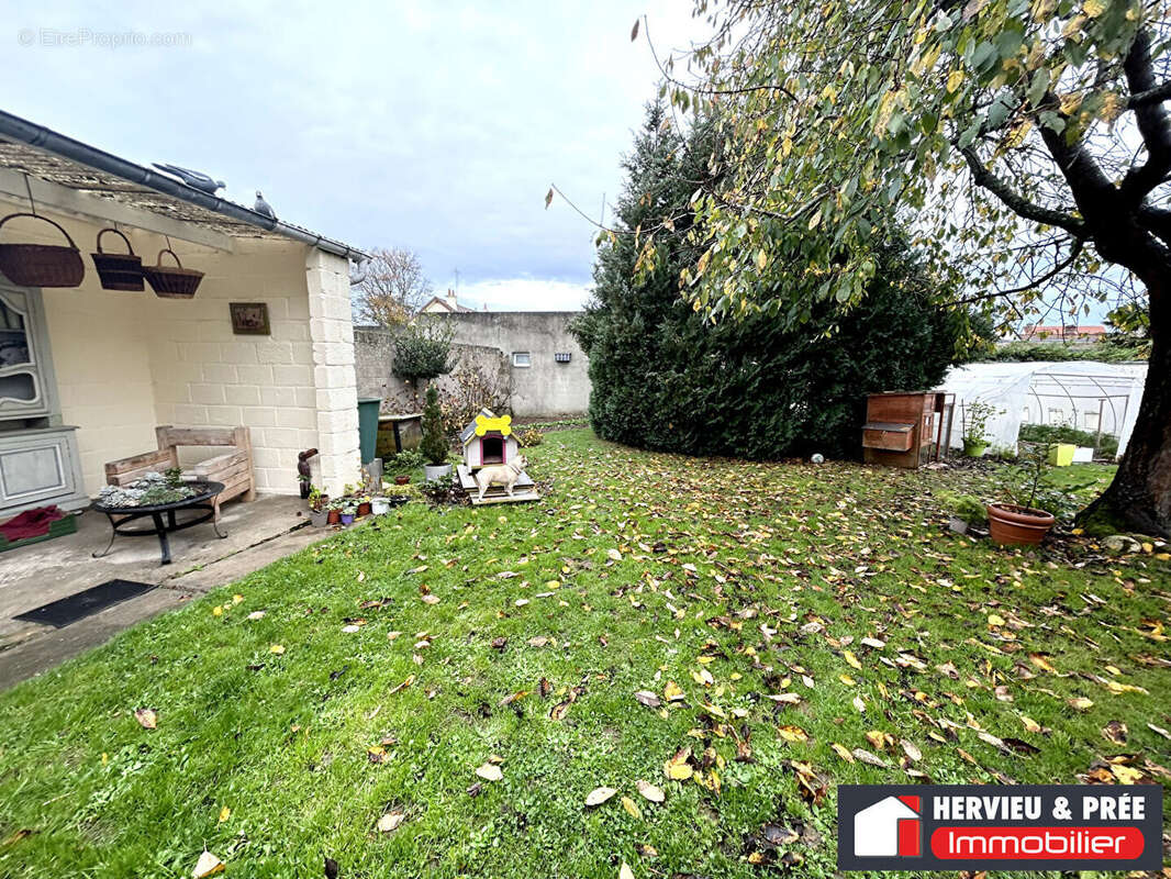 Maison à LION-SUR-MER