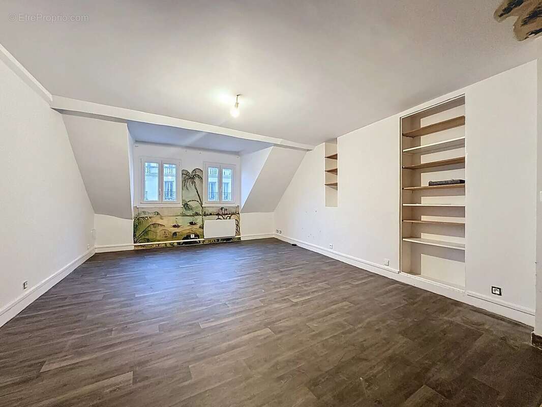Appartement à PARIS-7E