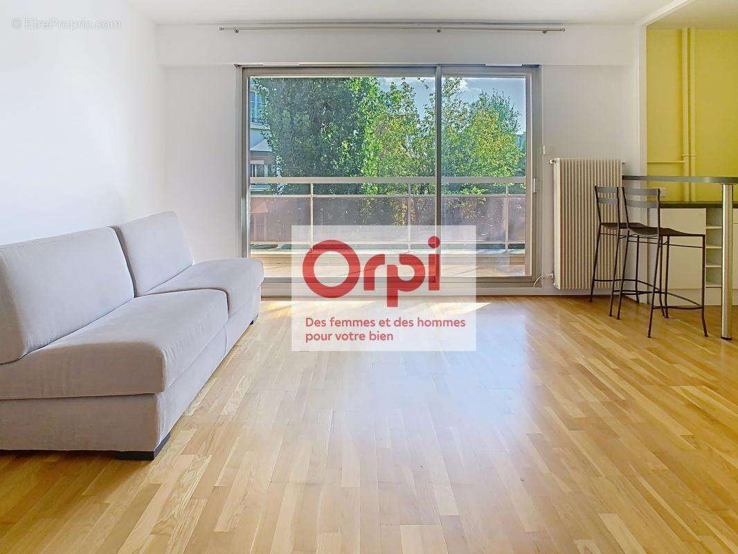 Appartement à ISSY-LES-MOULINEAUX