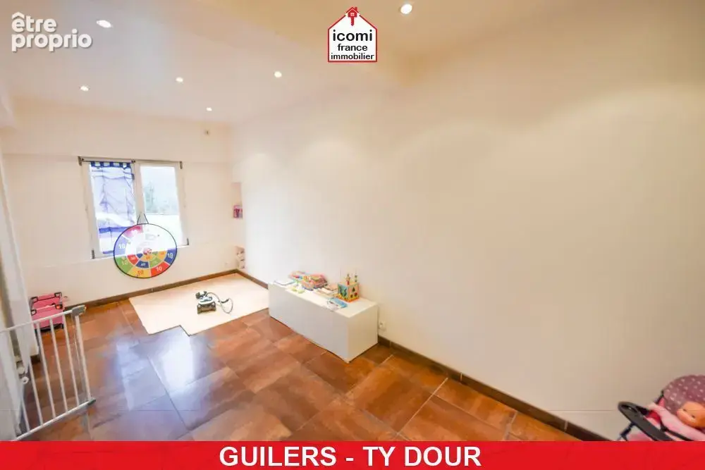 Finistere - guilers (29820) - a vendre - maison individuelle t8 135m² - 6 chambres - double garage - sur terrain de 2425m² - photo 4