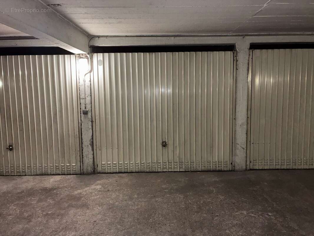 Parking 13 m² à Levallois-Perret  - photo 2