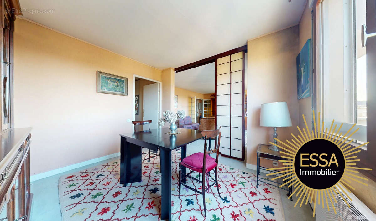 Appartement à CHAVILLE