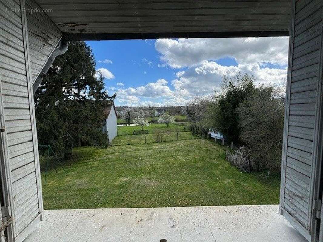 Photo 8 - Maison à SAINT-DENIS-DE-JOUHET