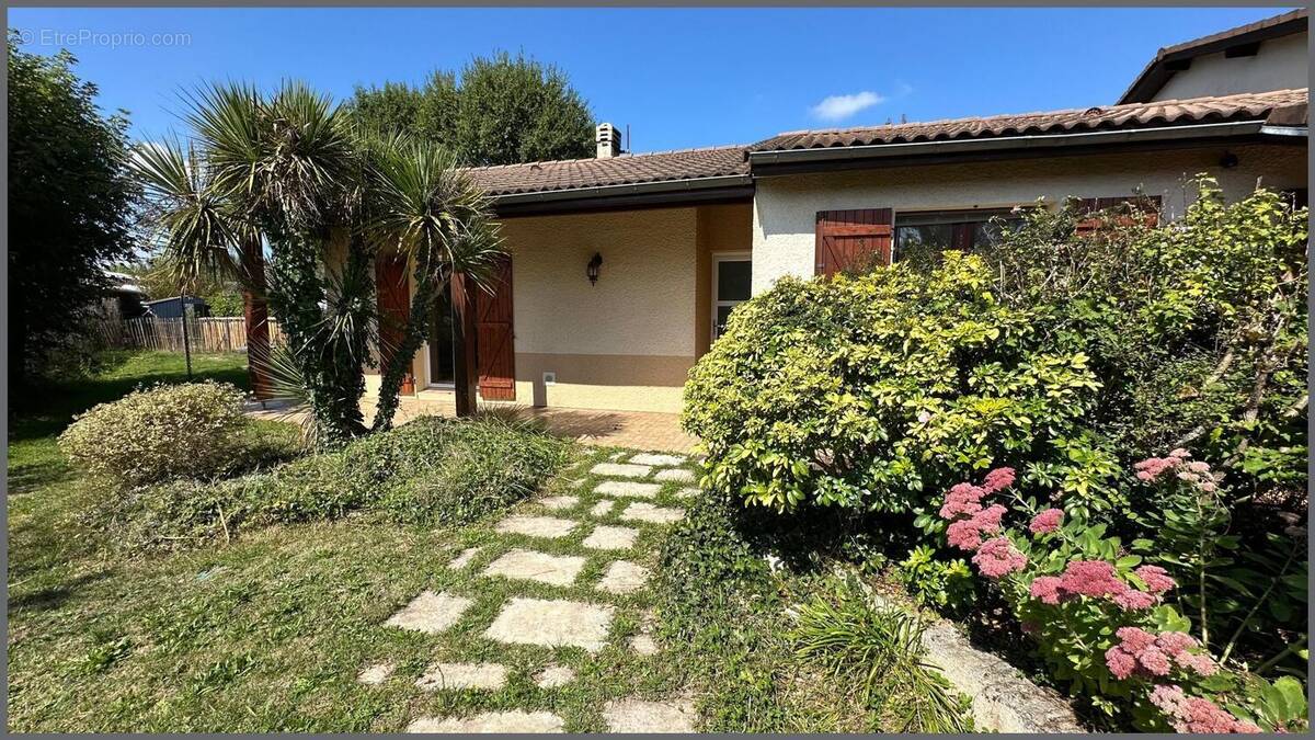 Photo 1 - Maison à MARTILLAC