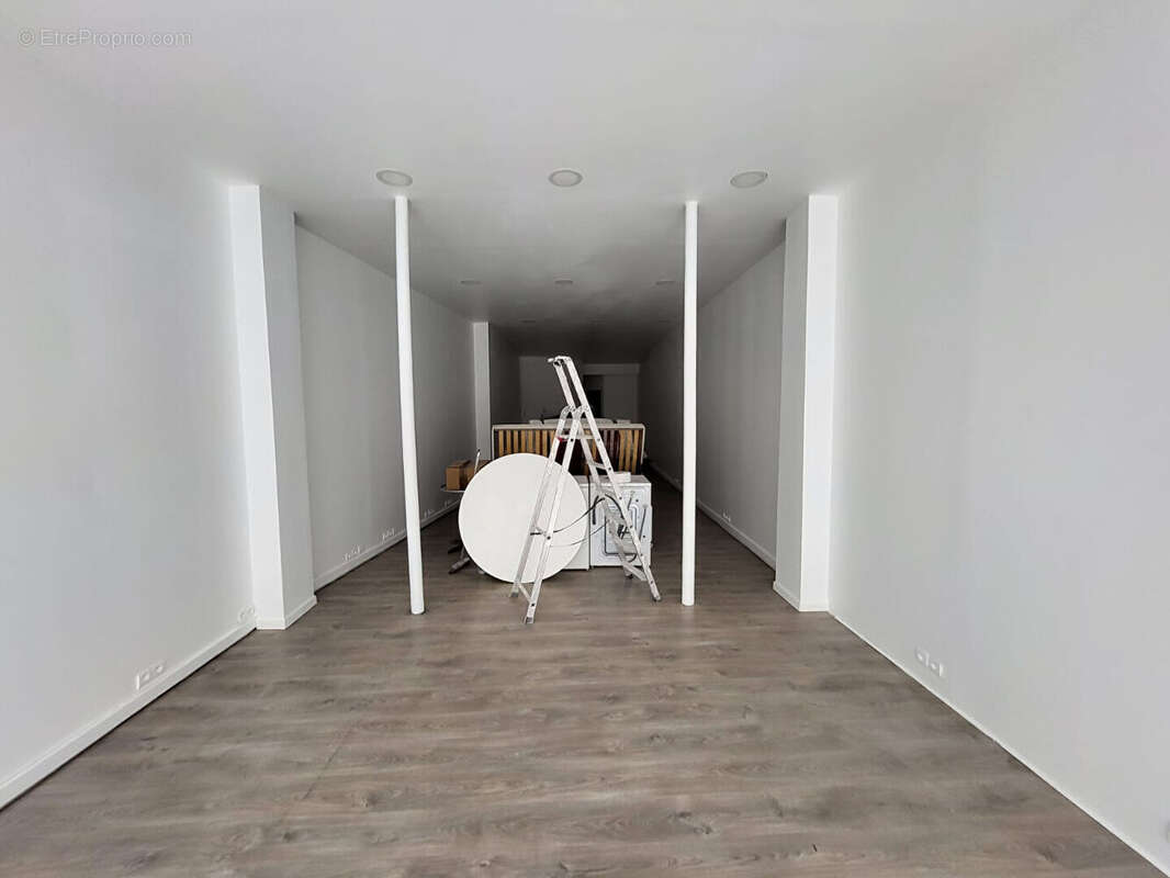 Commerce à PARIS-10E