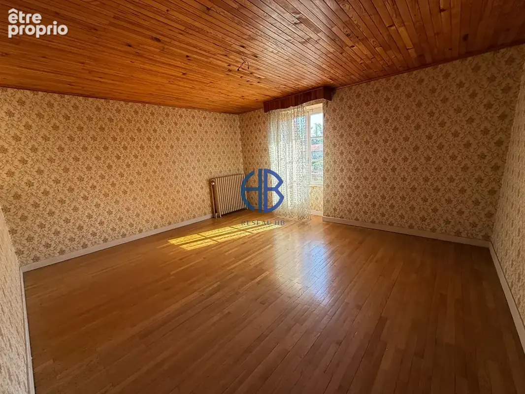 Grande maison à rénover, énorme potentiel - photo 14