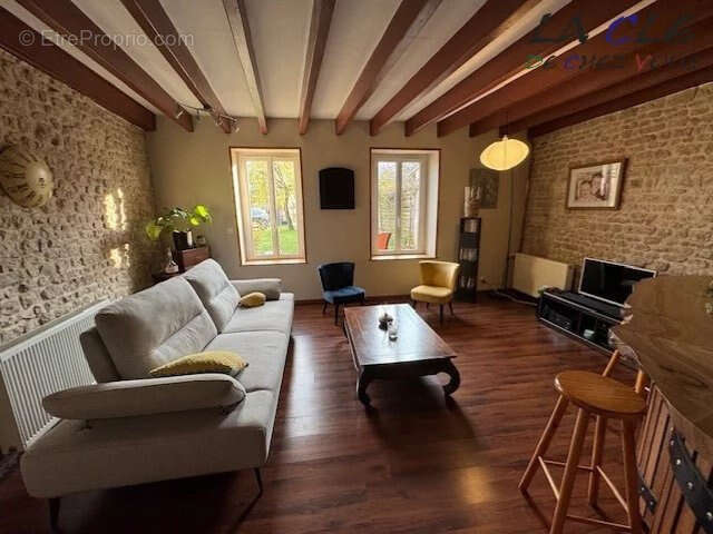 Maison à COULONGES-SUR-L&#039;AUTIZE