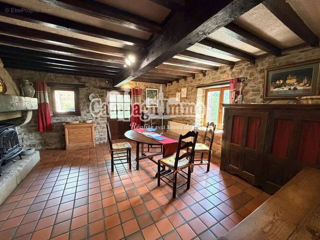Magnifique maison en pierres avec dépendances - photo 7