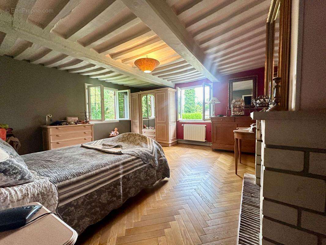 Maison à PONT-L&#039;EVEQUE