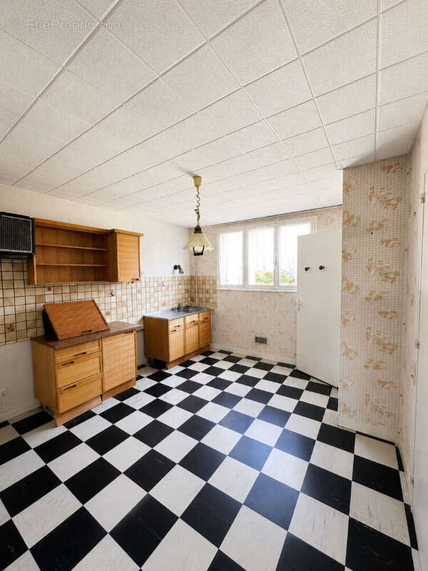 79 m² - 79 020  - Plus de 38 000  de travaux de copropriété déjà financés ! - photo 6