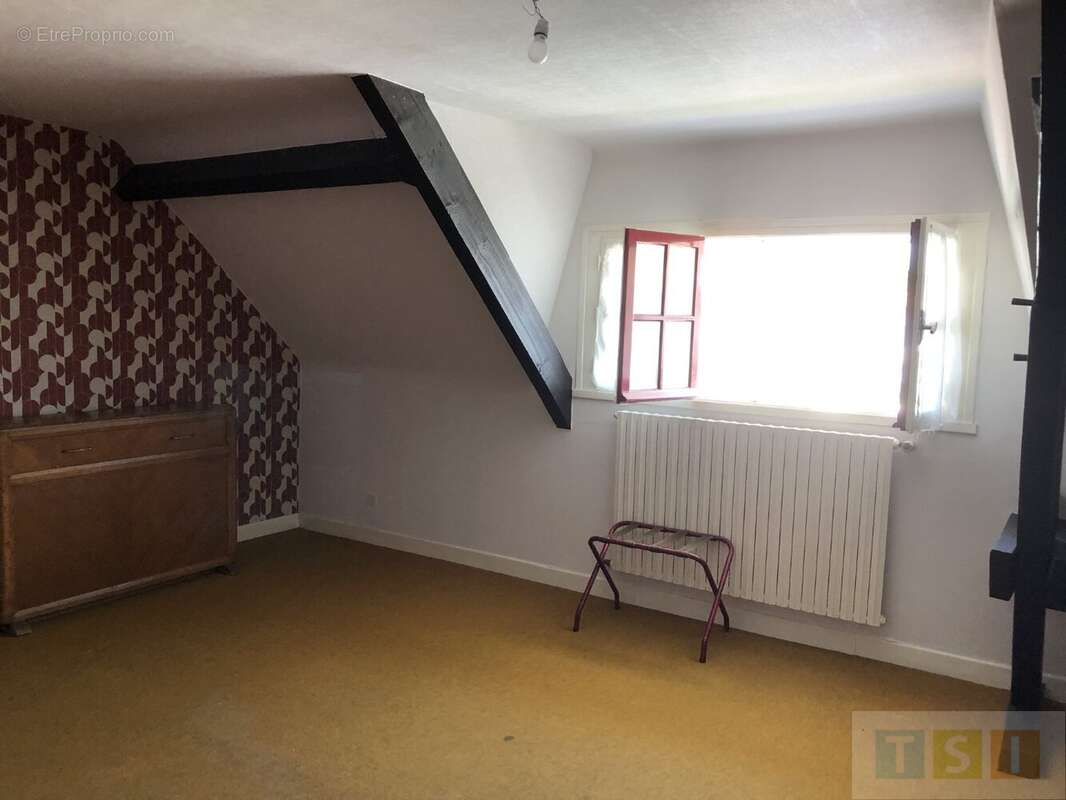 Maison Familiale sur terrain de 1413 m² - photo 7