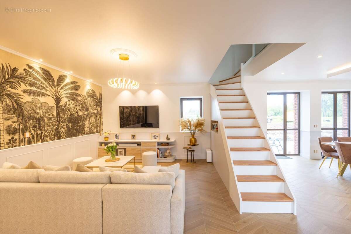 Maison 300 m² à Saint-Malo  - photo 2