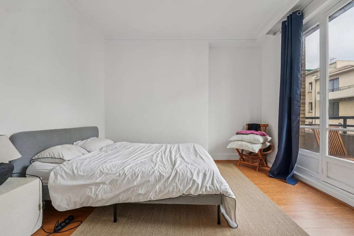 Appartement à NEUILLY-SUR-SEINE