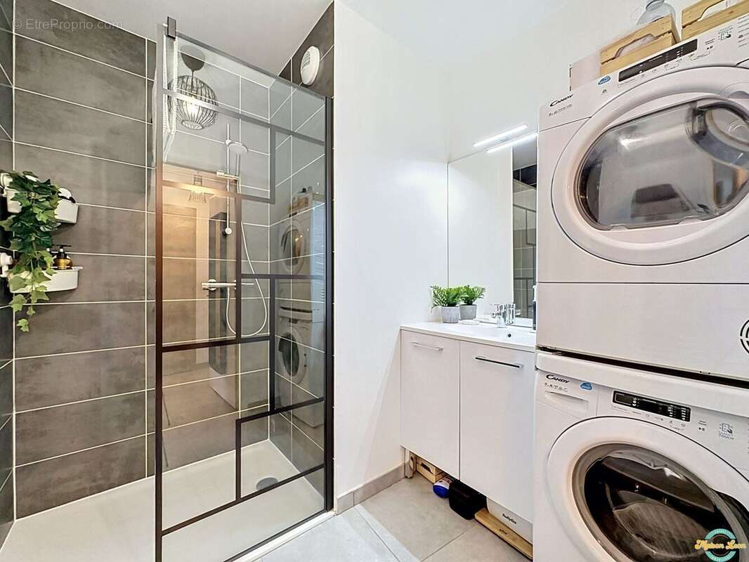 Appartement à ROCHE