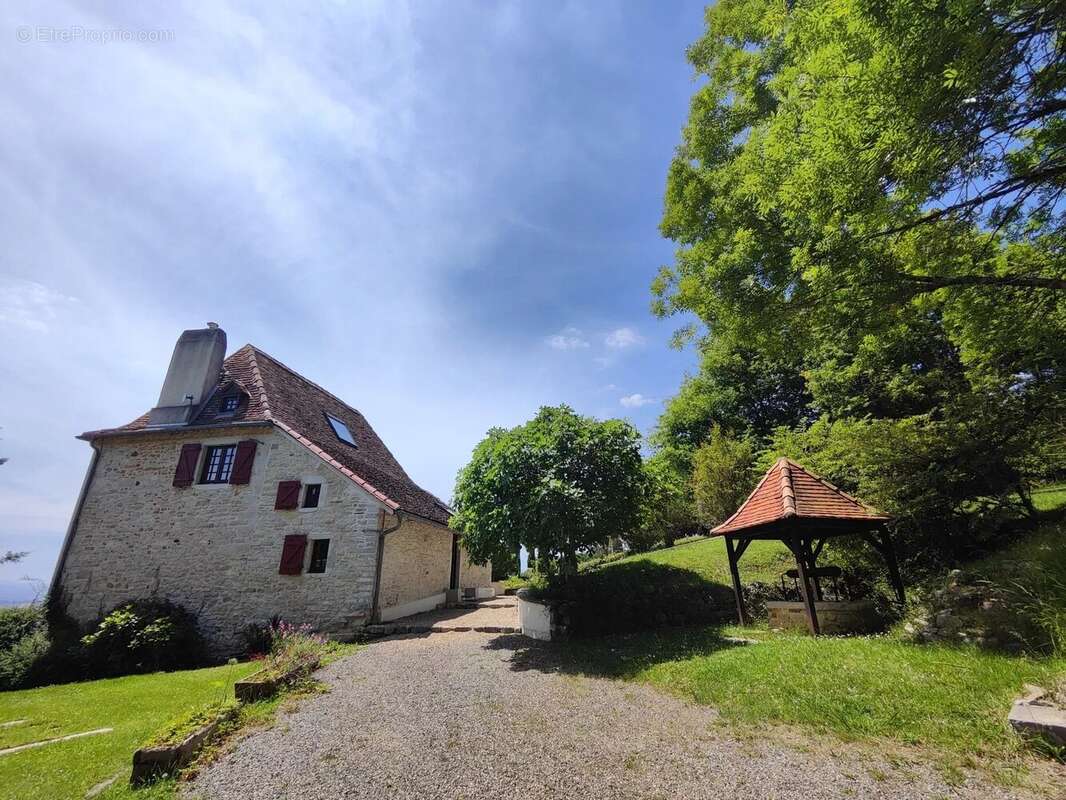 Maison à ORRIULE