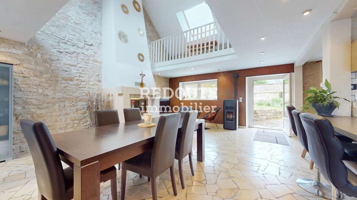 Maison familiale 200 m² avec grand séjour, jardin et garage – Courville (51170) - photo 3
