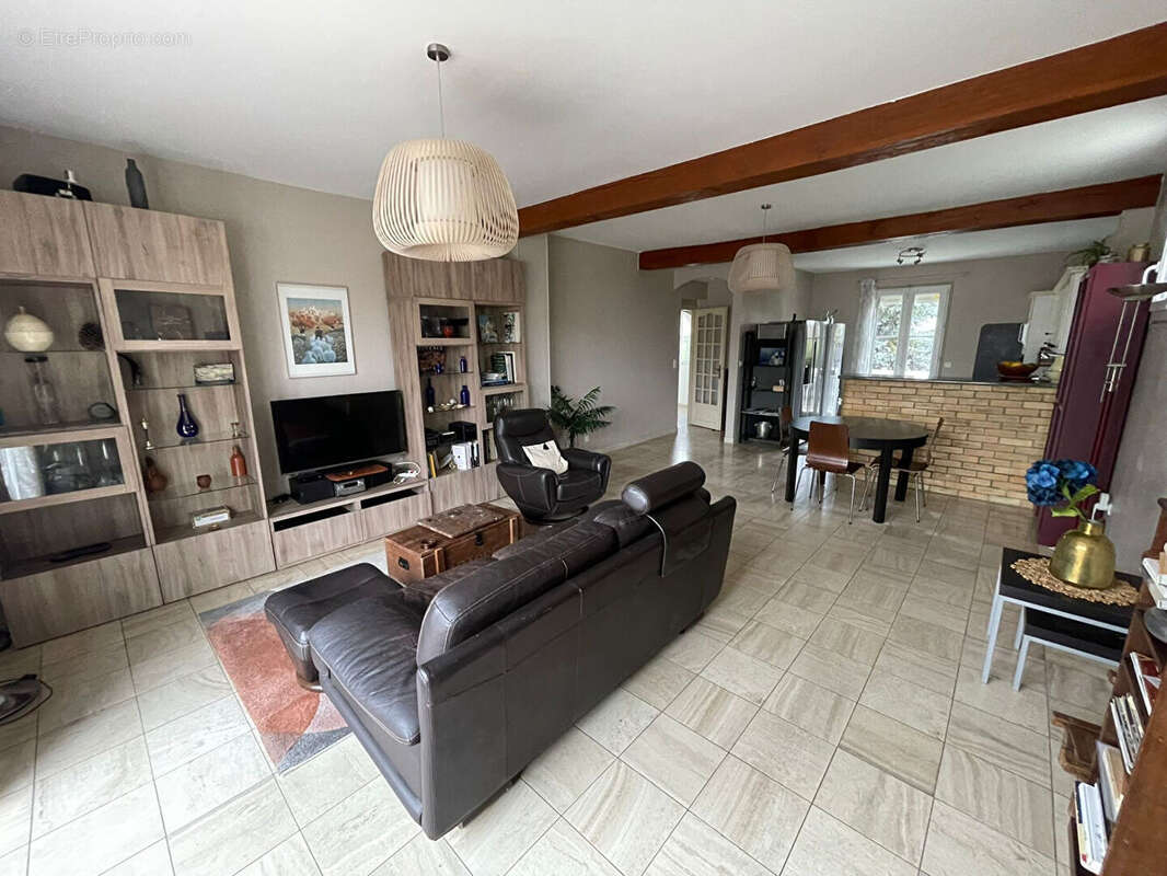 Maison à SARTROUVILLE