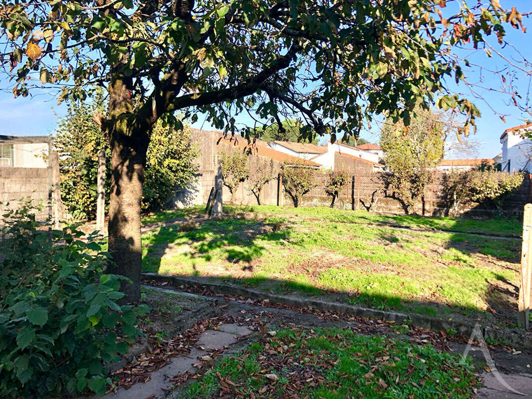 Maison à MONTAIGU