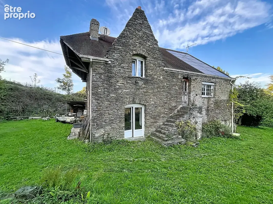 A vendre a montrabot maison en pierre au coeur de la campagne - photo 1