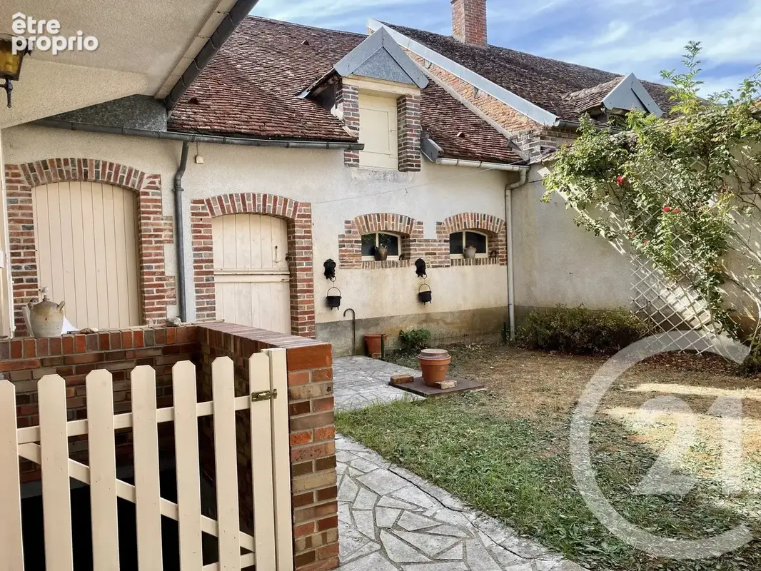 Maison 107 m² à Saint-Amand-En-Puisaye  - photo 2