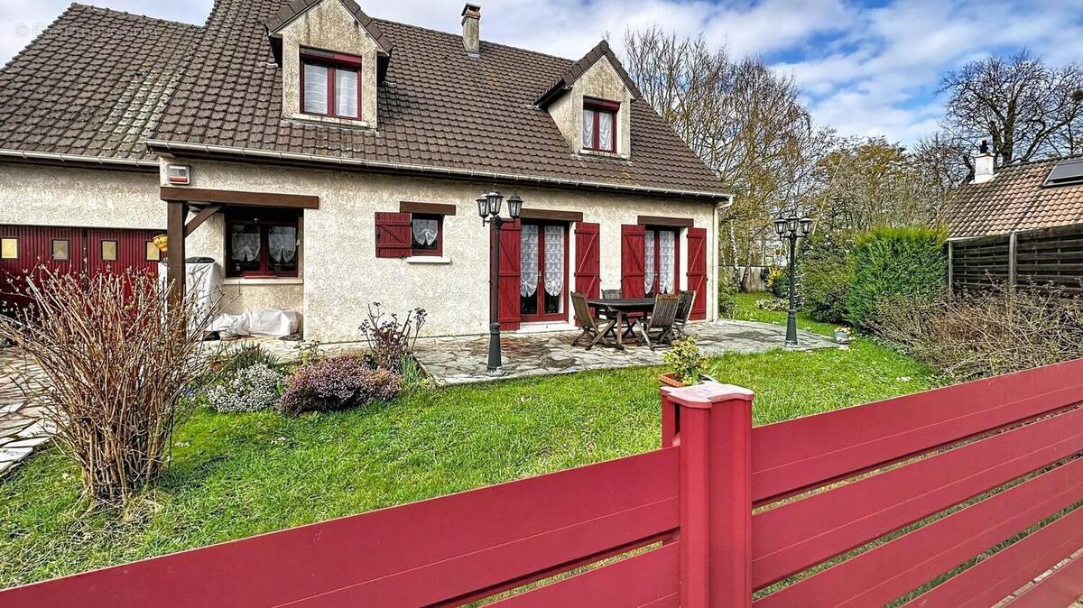 Photo 1 - Maison à OZOIR-LA-FERRIERE