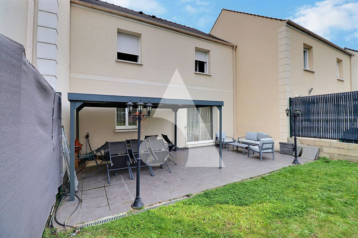 Maison à SAINT-OUEN-L&#039;AUMONE